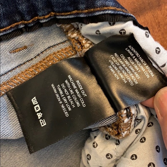 Tahari skinny jeans - Picture 8 of 8